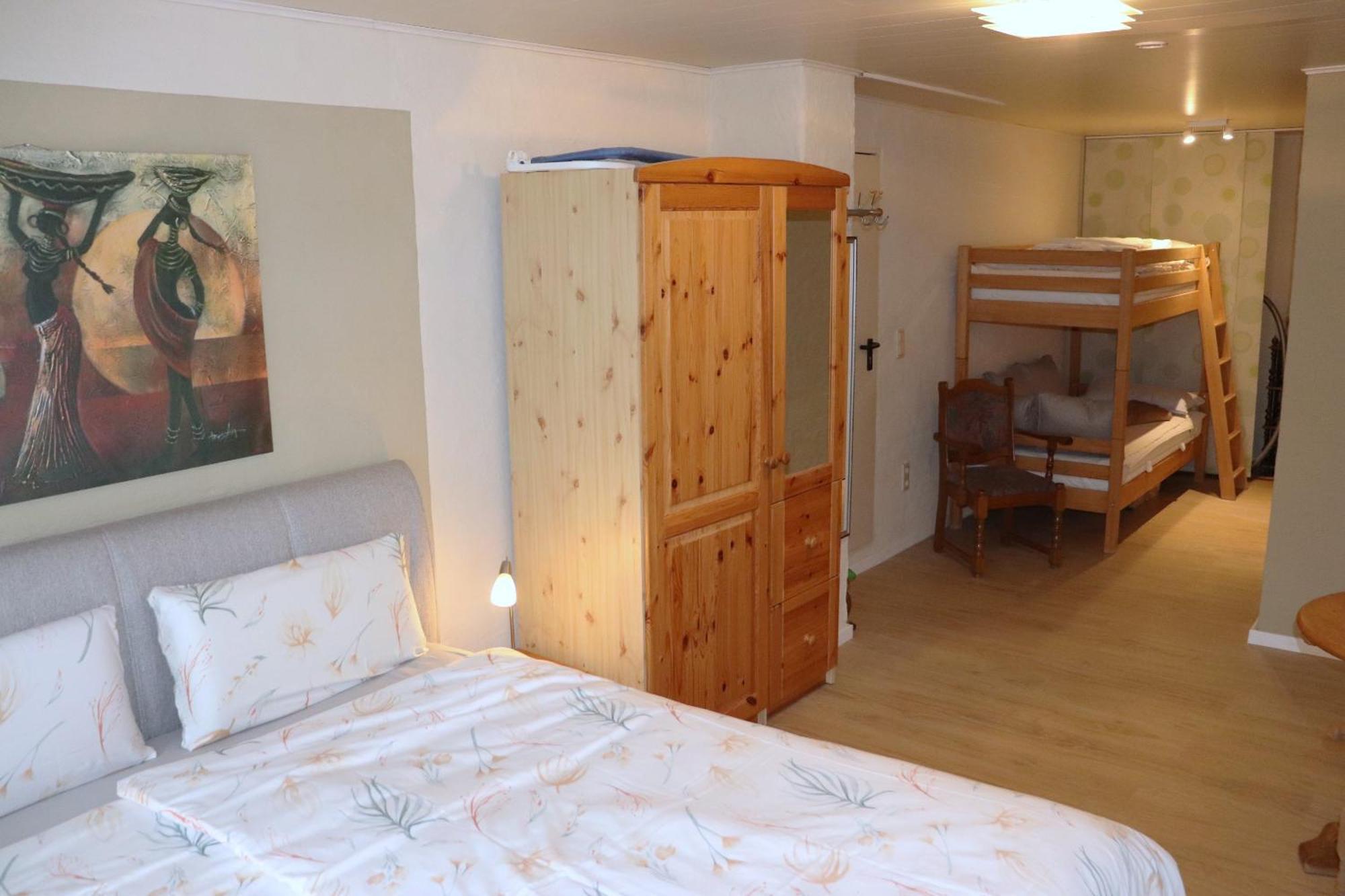 Ferienweingut & Gutsrestaurant Becker Apartment Burgen  Bagian luar foto